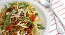 Spaghetti met geroosterde paprika