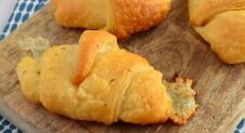 Mozzarella knoflook croissants