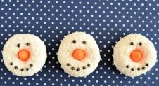 Advent 9: Sneeuwman donuts