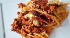 Foodblogswap: Marina’s Spaghetti Pizza bake