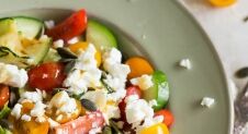 Salade met gegrilde courgette en feta