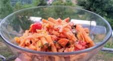 Campingkoken: vegetarische pasta met kruiden