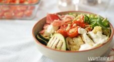 Gierst salade met gegrilde courgette en gedroogde tomaatjes