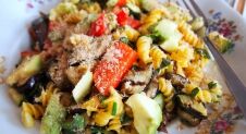 Recept: glutenvrije pastasalade met verse kruiden
