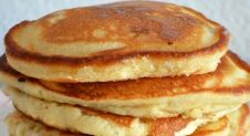 American Pancakes met Pecannoten