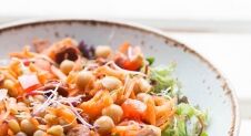 Lunchsalade; Kikkererwten met wortel en chorizo | Simone's Kitchen