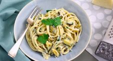 Spaghetteria's bucatini met aubergine en gorgonzola