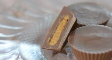 Fastfood Friday: Peanut butter cups