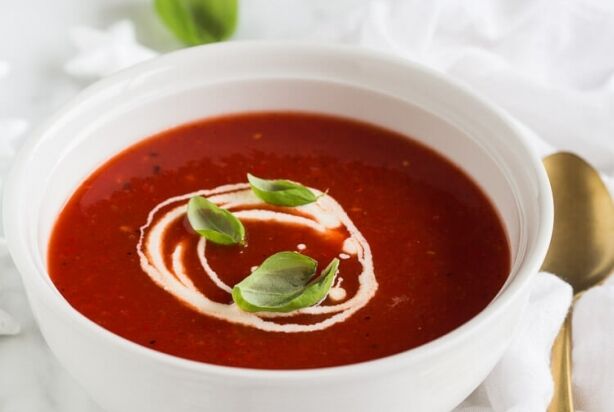 Feestelijke en supersnelle tomaten-paprika soep | Simone's Kitchen