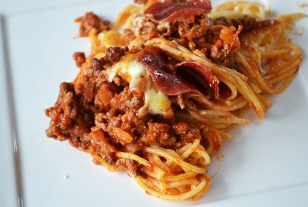 Foodblogswap: Marina’s Spaghetti Pizza bake