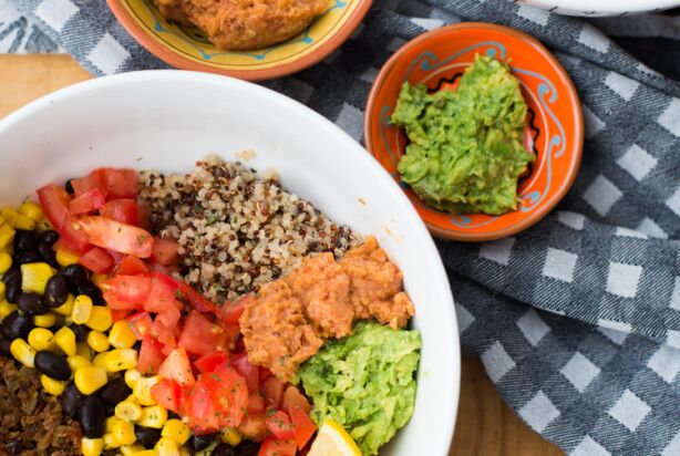 Quinoa tacobowl met vegetarisch gehakt
