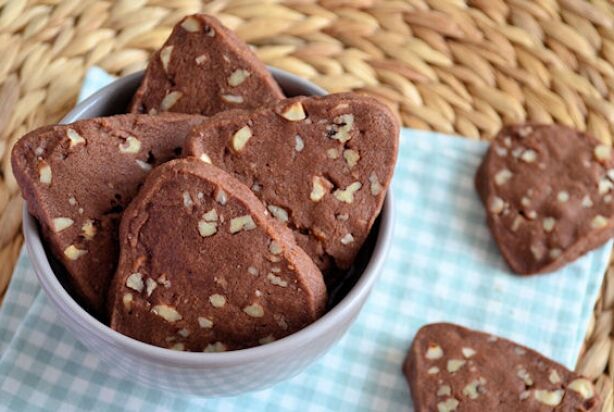 Chocolade koekjes met hazelnoten en pecannoten
