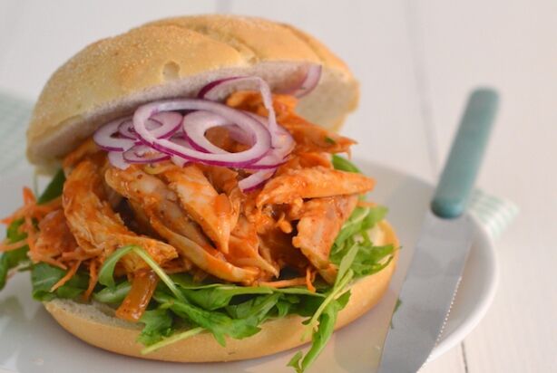 Broodje BBQ Pulled Chicken